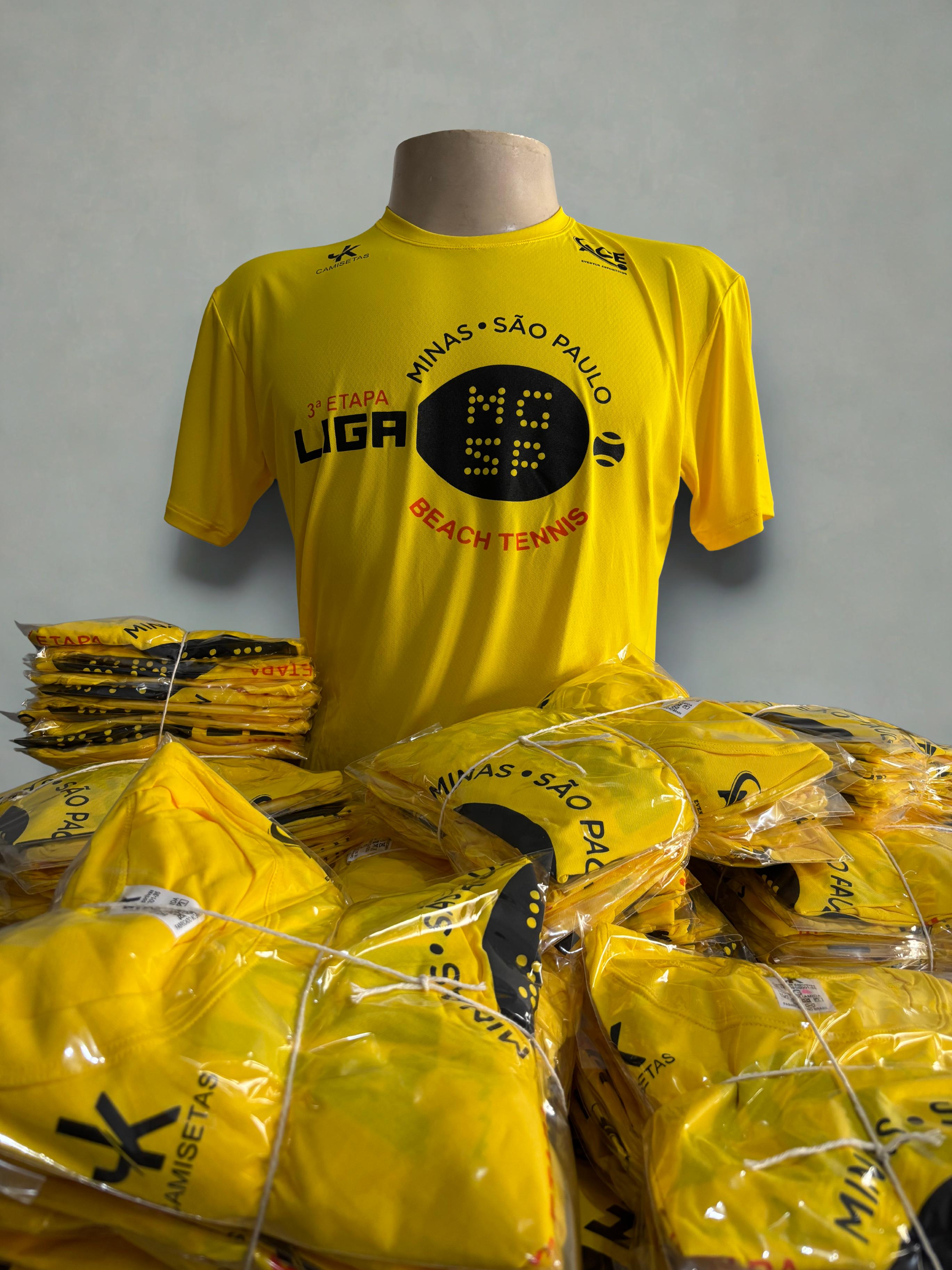 Camiseta amarela personalizada 100% poliamida para o evento Torneio Bragantino de Beach Tennis.